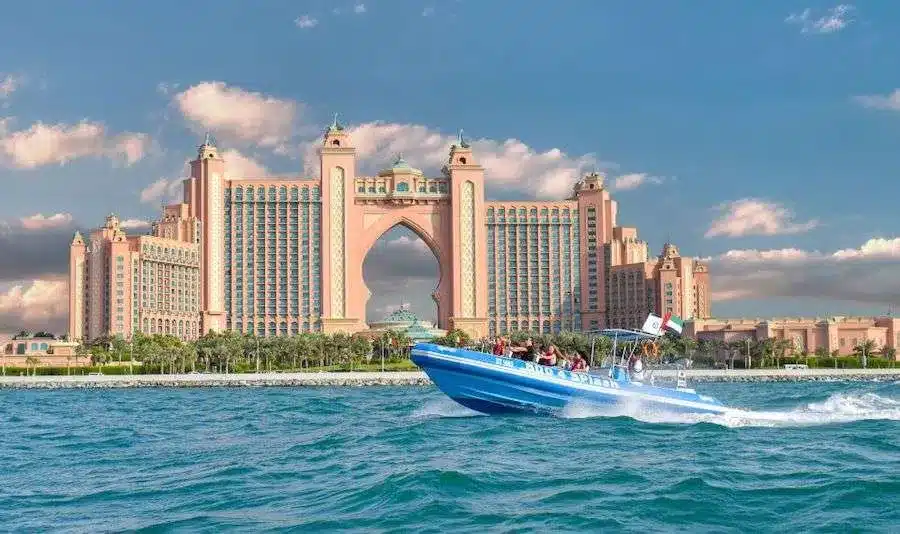 Tour en lancha motora por Dubai Marina, Atlantis y Burj Al Arab
