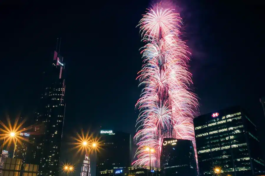 El Burj Khalifa, el rascacielos más alto del mundo, la noche del 31 de diciembre.